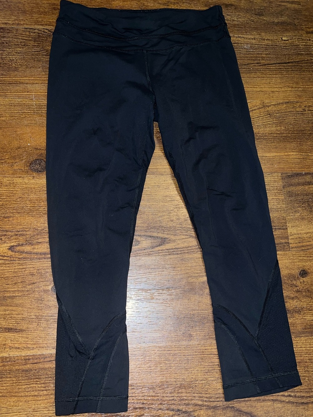 Lululemon Athletica Black Crop Leggings Pace Revival Activewear Capri Size 6